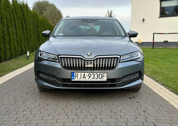 Skoda Superb cena 90900 przebieg: 176000, rok produkcji 2020 z Korfantów małe 121